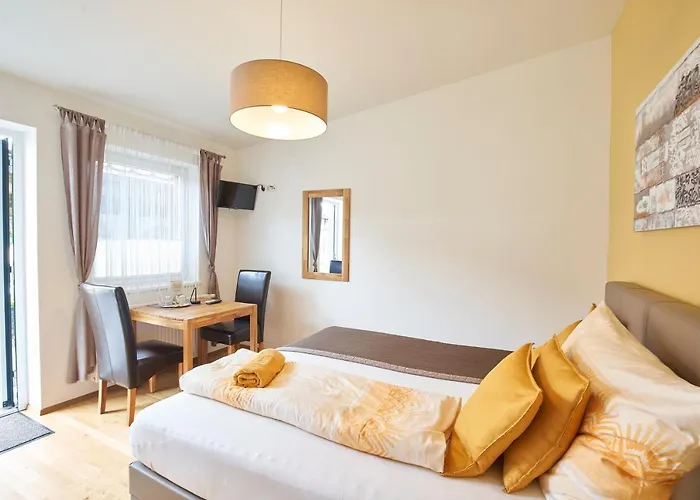 Gaestezimmer Victoria 4*